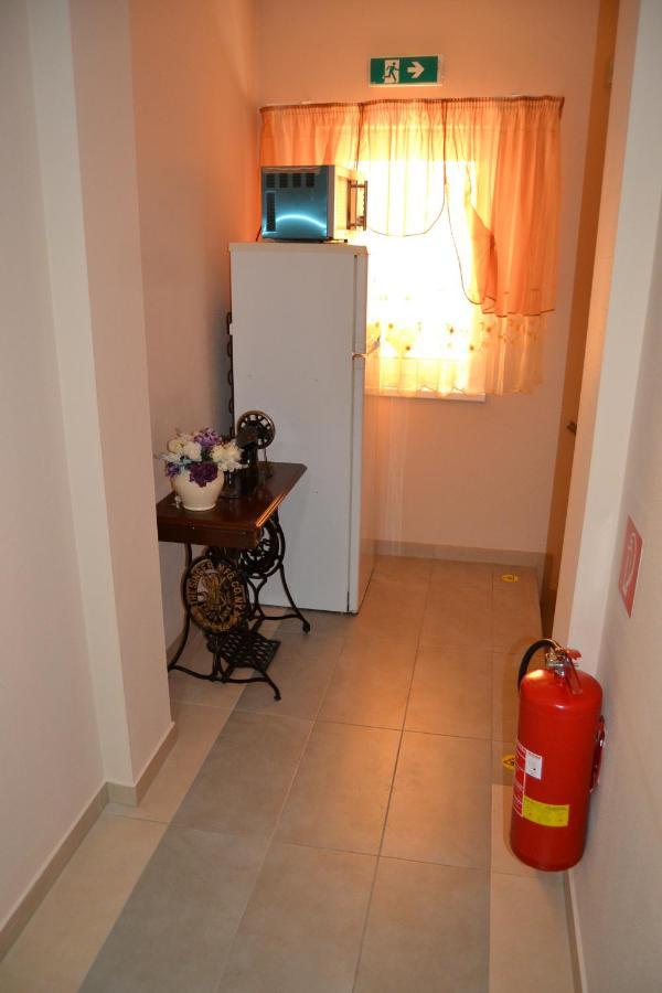 Reštaurácia-penzión ALTANA Ludanice Exterior foto